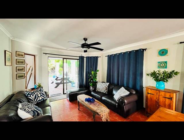 4 BEDROOM HOUSE FOR SALE IN ST FRANCIS BAY